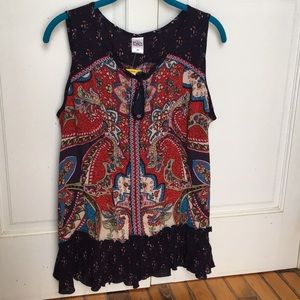 NWT Boho Paisley Sleeveless Blouse M